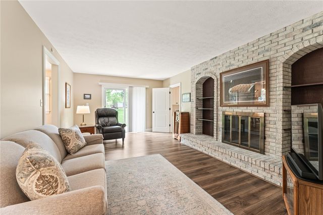 454 Shirley Ann Drive, Centerville, OH 45458