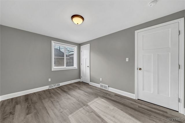 9 Floreis Court, Cheektowaga, NY 14225