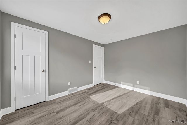 9 Floreis Court, Cheektowaga, NY 14225