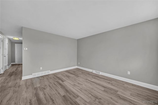 9 Floreis Court, Cheektowaga, NY 14225