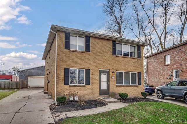 9 Floreis Court, Cheektowaga, NY 14225