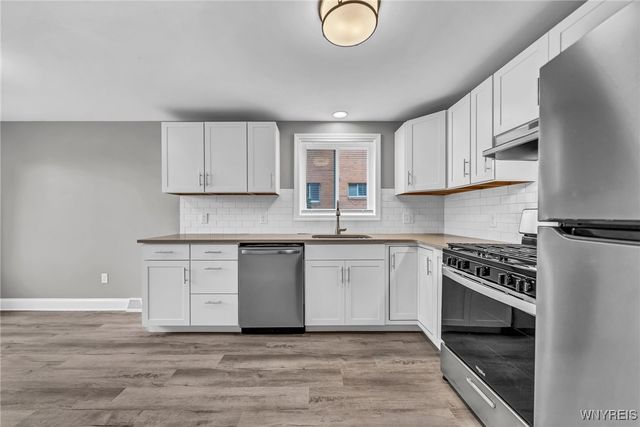 9 Floreis Court, Cheektowaga, NY 14225