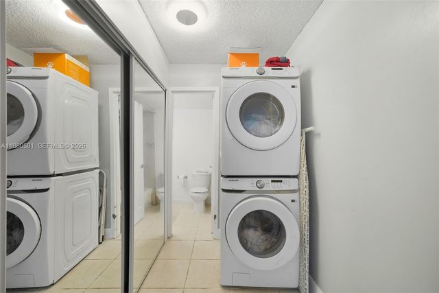 1805 Sans Souci Boulevard 334, North Miami, FL 33181