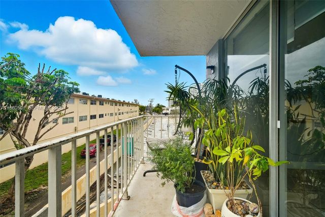 1805 Sans Souci Boulevard 334, North Miami, FL 33181