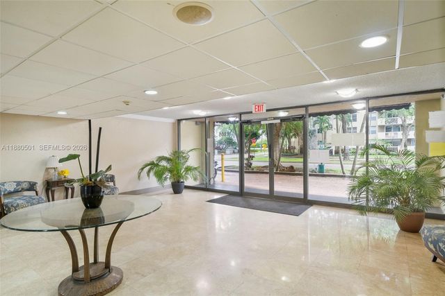 1805 Sans Souci Boulevard 334, North Miami, FL 33181