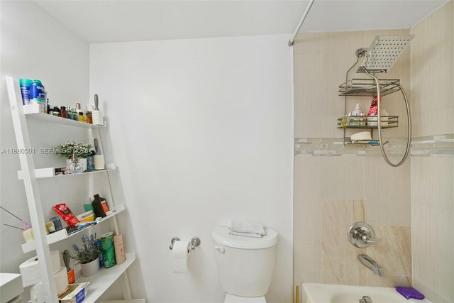 1805 Sans Souci Boulevard 334, North Miami, FL 33181