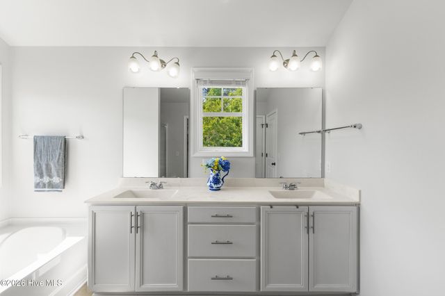 970 Keekle Lane SE, Leland, NC 28451
