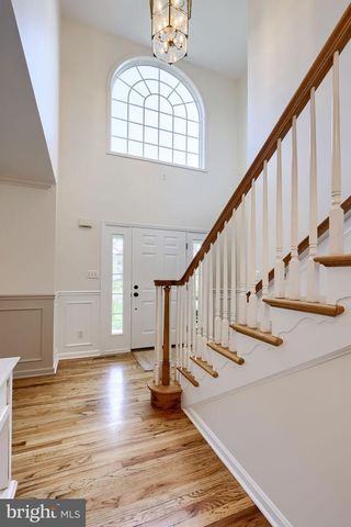 2462 CARRIAGE DR, Lancaster, PA 17601