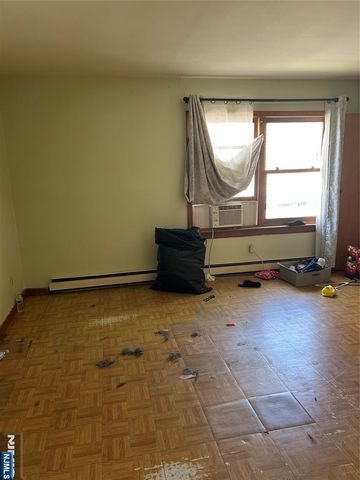 128 Grove Street, Mahwah, NJ 07430