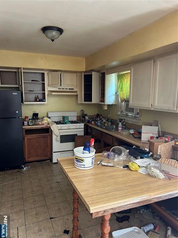 128 Grove Street, Mahwah, NJ 07430