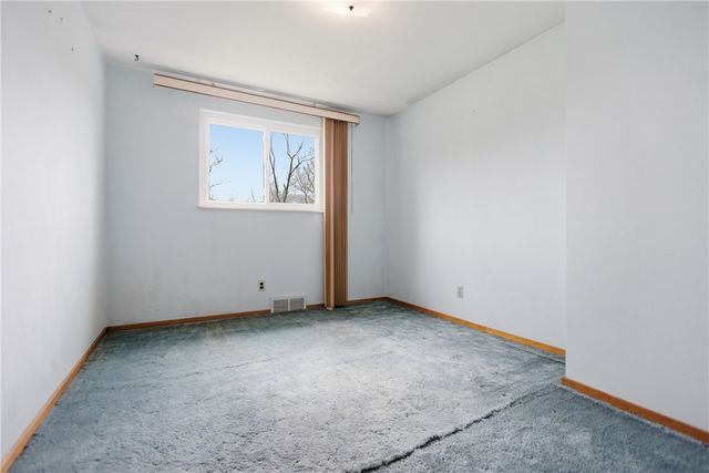 1429 Romano Dr, Bridgeville, PA 15017