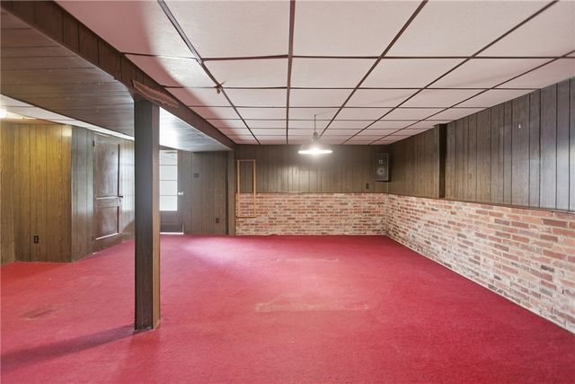 1429 Romano Dr, Bridgeville, PA 15017