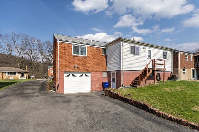 1429 Romano Dr, Bridgeville, PA 15017