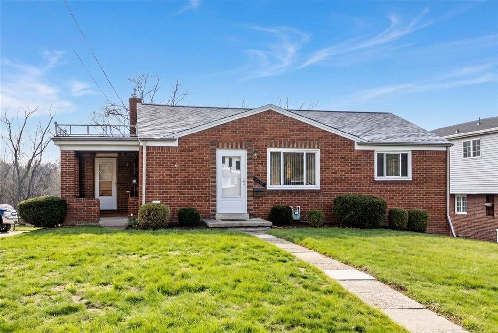 1429 Romano Dr, Bridgeville, PA 15017