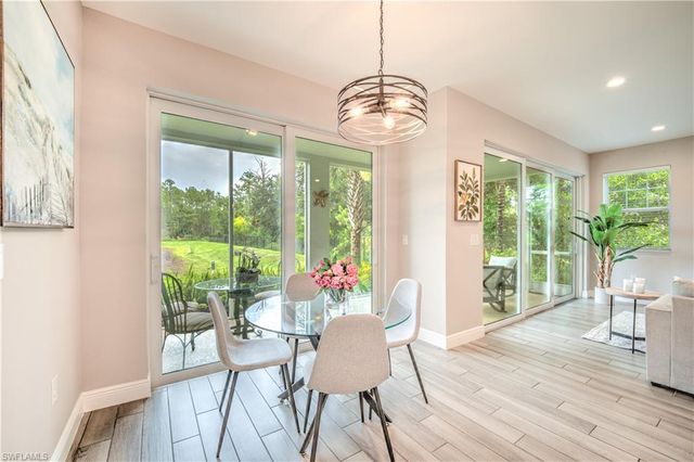 2626 Seychelles CIR 1404, Naples, FL 34112