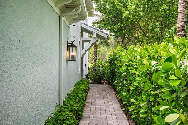 2626 Seychelles CIR 1404, Naples, FL 34112