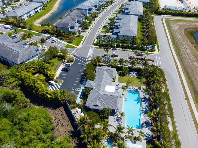 2626 Seychelles CIR 1404, Naples, FL 34112