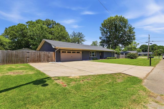 103 Byron St, Beebe, AR 72012