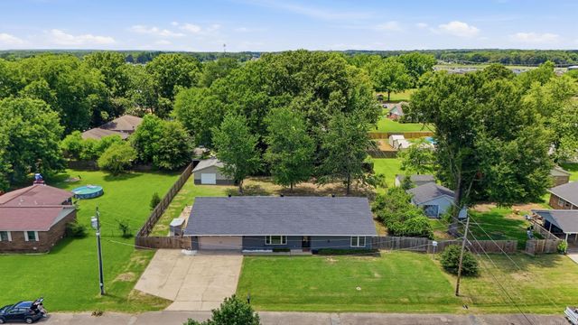 103 Byron St, Beebe, AR 72012
