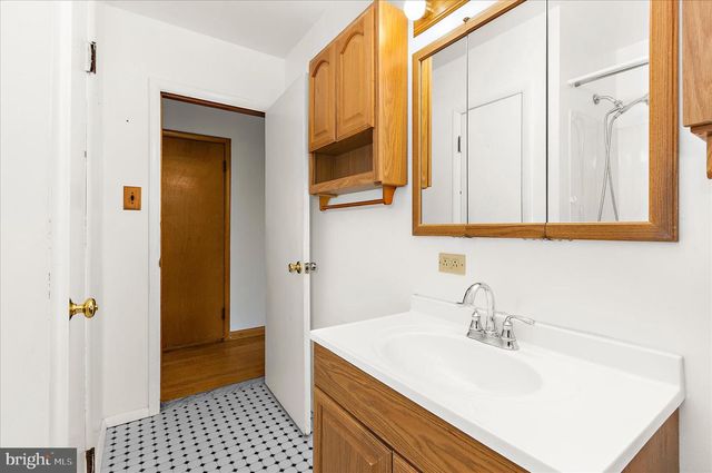 133 CEDAR HILL RD, Baltimore, MD 21225