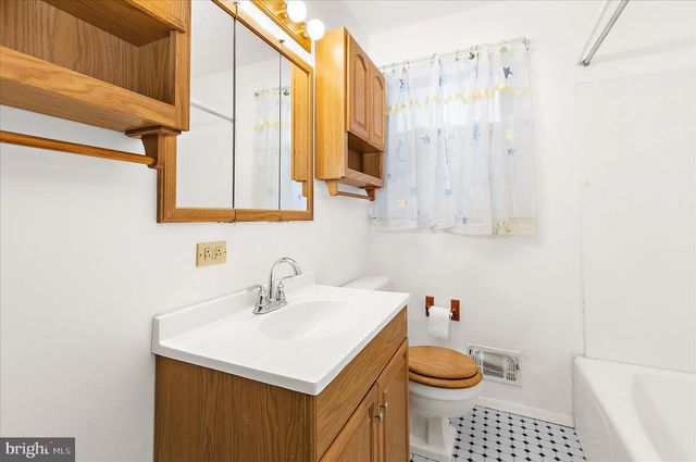 133 CEDAR HILL RD, Baltimore, MD 21225