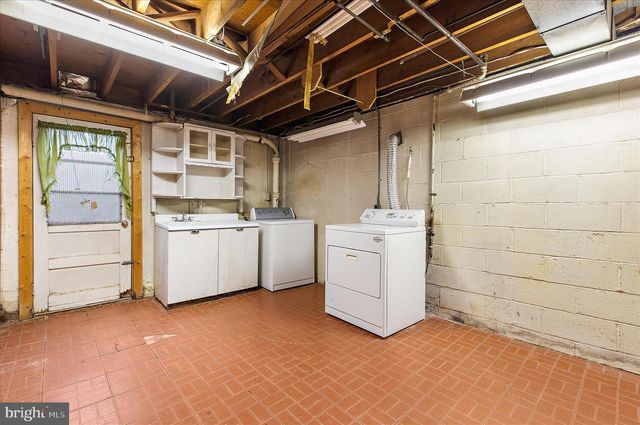 133 CEDAR HILL RD, Baltimore, MD 21225