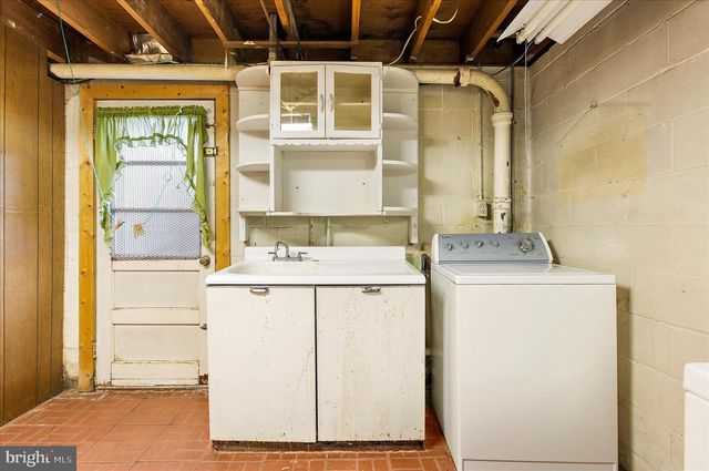 133 CEDAR HILL RD, Baltimore, MD 21225