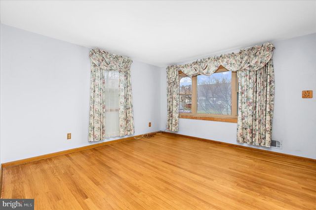 133 CEDAR HILL RD, Baltimore, MD 21225