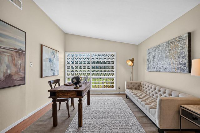 9650 Meadowcroft Drive, Houston, TX 77063