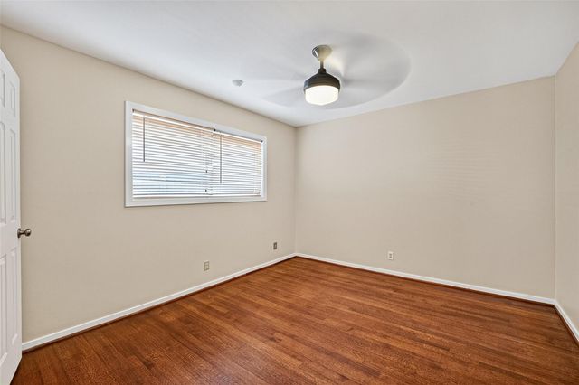 9650 Meadowcroft Drive, Houston, TX 77063