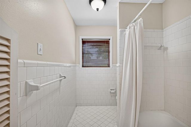 9650 Meadowcroft Drive, Houston, TX 77063