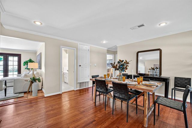 9650 Meadowcroft Drive, Houston, TX 77063