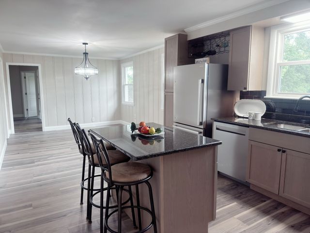 123 Delaware Dr, Clarksville, TN 37042