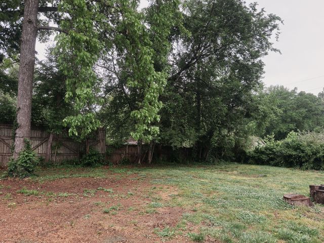 123 Delaware Dr, Clarksville, TN 37042