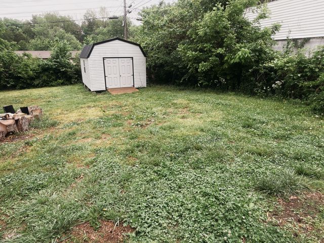 123 Delaware Dr, Clarksville, TN 37042