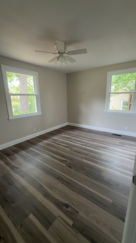 123 Delaware Dr, Clarksville, TN 37042