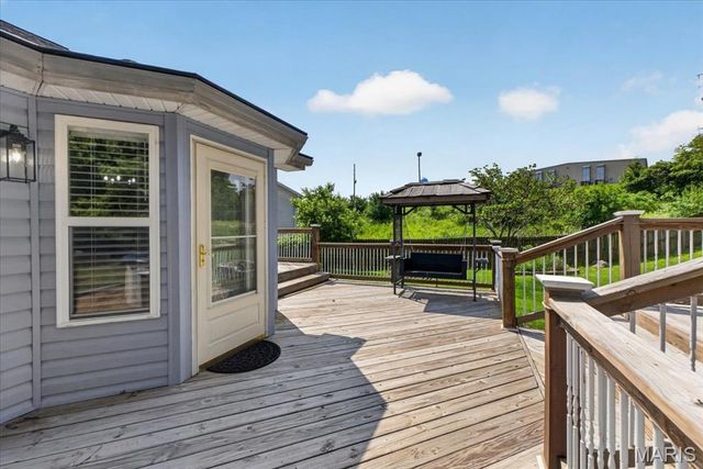 530 Sandra Way, Winfield, MO 63389