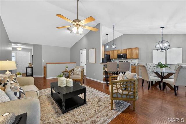 530 Sandra Way, Winfield, MO 63389
