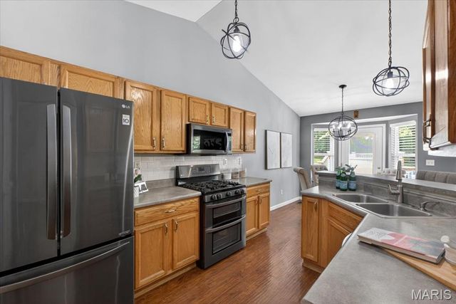 530 Sandra Way, Winfield, MO 63389