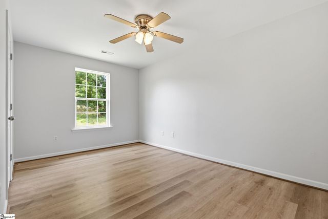 366 Edwards Road, Duncan, SC 29365