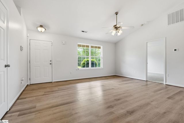 366 Edwards Road, Duncan, SC 29365