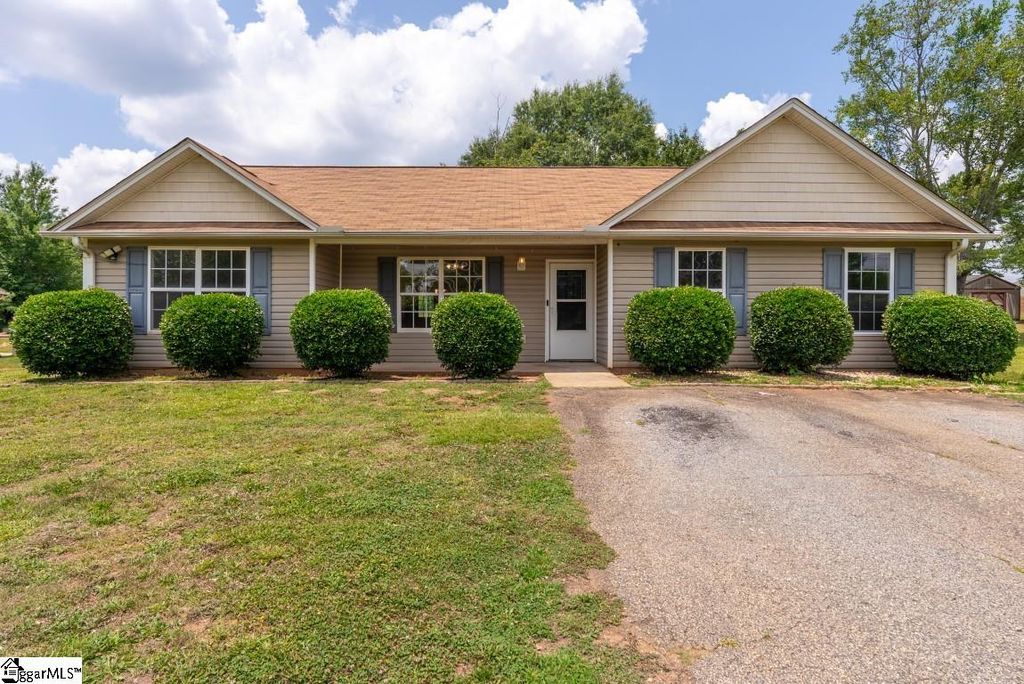 366 Edwards Road, Duncan, SC 29365