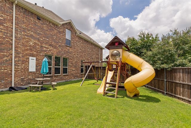 17614 Lily Court, Dallas, TX 75252