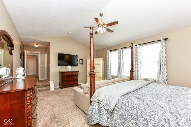 11904 Suncatcher Drive, Fishers, IN 46037