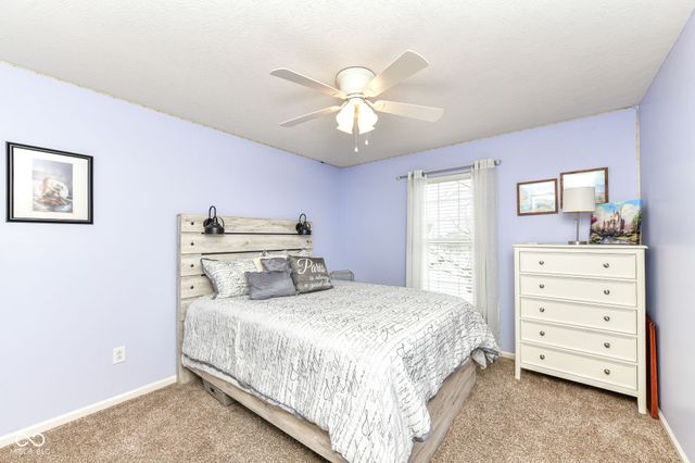 11904 Suncatcher Drive, Fishers, IN 46037