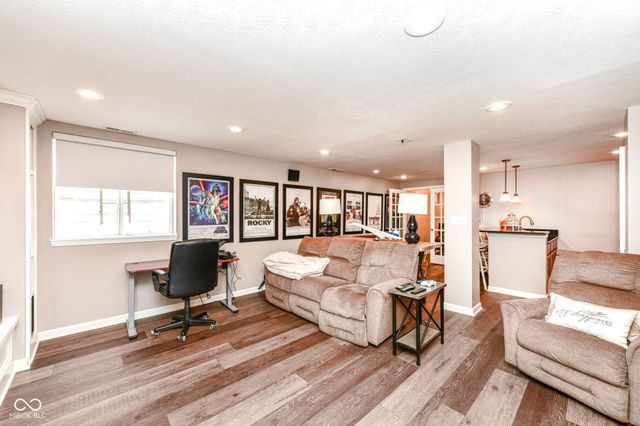 11904 Suncatcher Drive, Fishers, IN 46037