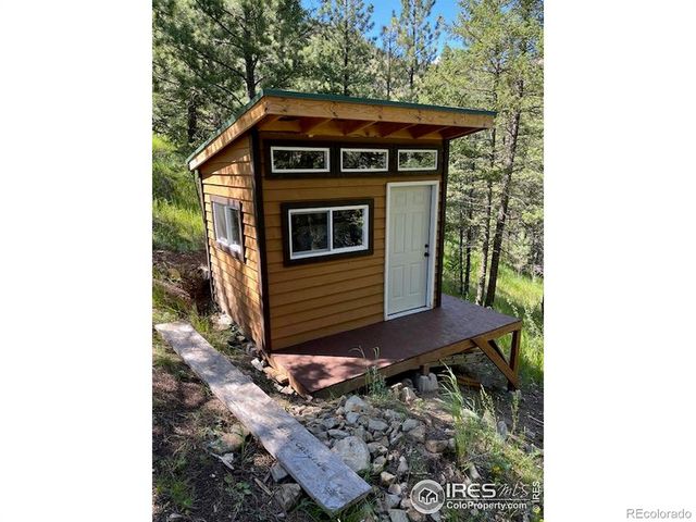 84 Copper Hill Road, Glen Haven, CO 80532