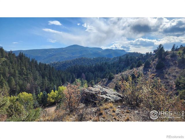 84 Copper Hill Road, Glen Haven, CO 80532