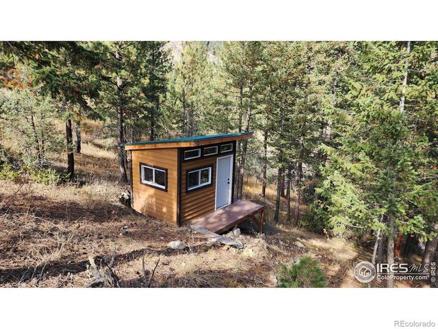 84 Copper Hill Road, Glen Haven, CO 80532
