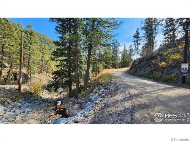 84 Copper Hill Road, Glen Haven, CO 80532